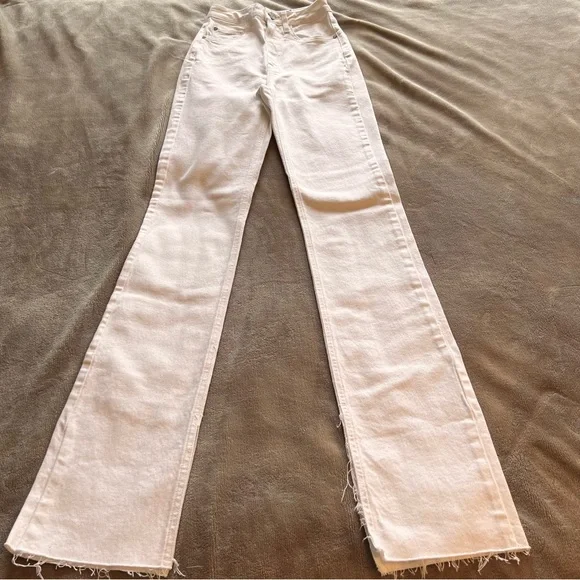 ZARA NWOT White High Rise Flare Jeans with Distressed Split Hem - Size 0 - Picture 2 of 14